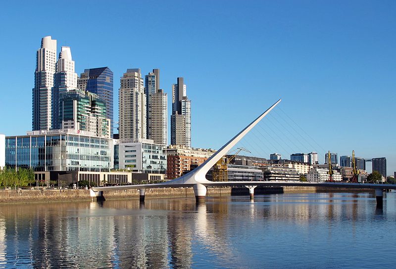 Puerto Madero, a peaceful and trendy district in Buenos Aires. Photo Credit: andrzejotrebski