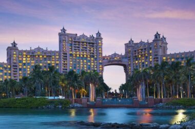 2 Post-Christmas travel deals to Atlantis, starts December 26 through January 15, 2018. Photo credit: Atlantis, Paradise Island Resort
