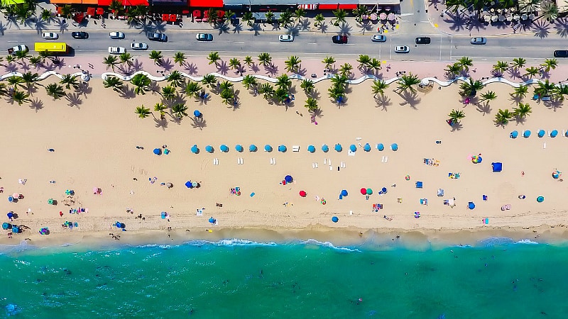 Get ready for fun in the Florida sun in Fort Lauderdale with this Ultimate Holiday Checklist.