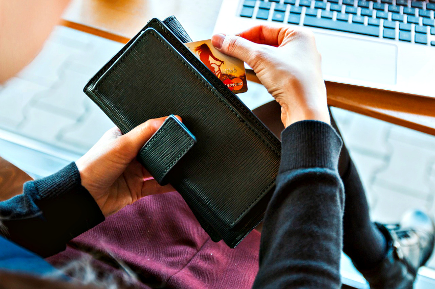 What's in your wallet? Tips for making the most of the best travel credit cards.
