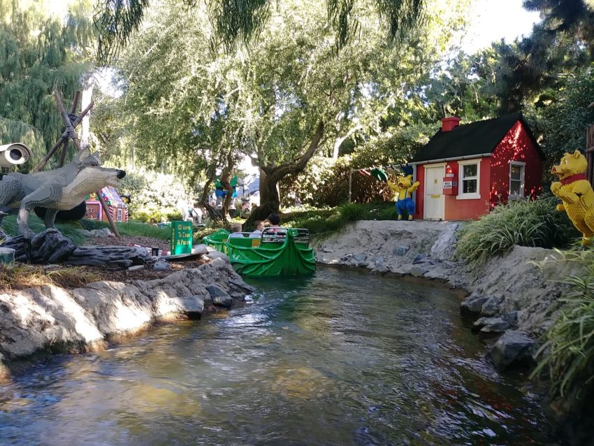 With no height requirement, Fairy Tale Brook iis one of LEGOLAND California theme park attractions perfect for all ages.