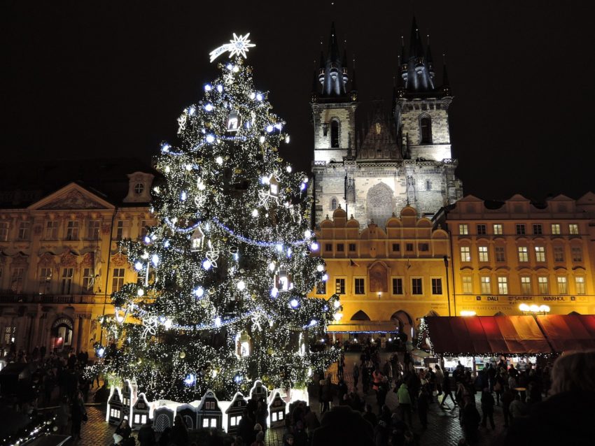 Festive Prague offers two main Christmas Markets, just 5 minute walk from each other. Photo: Pixabay