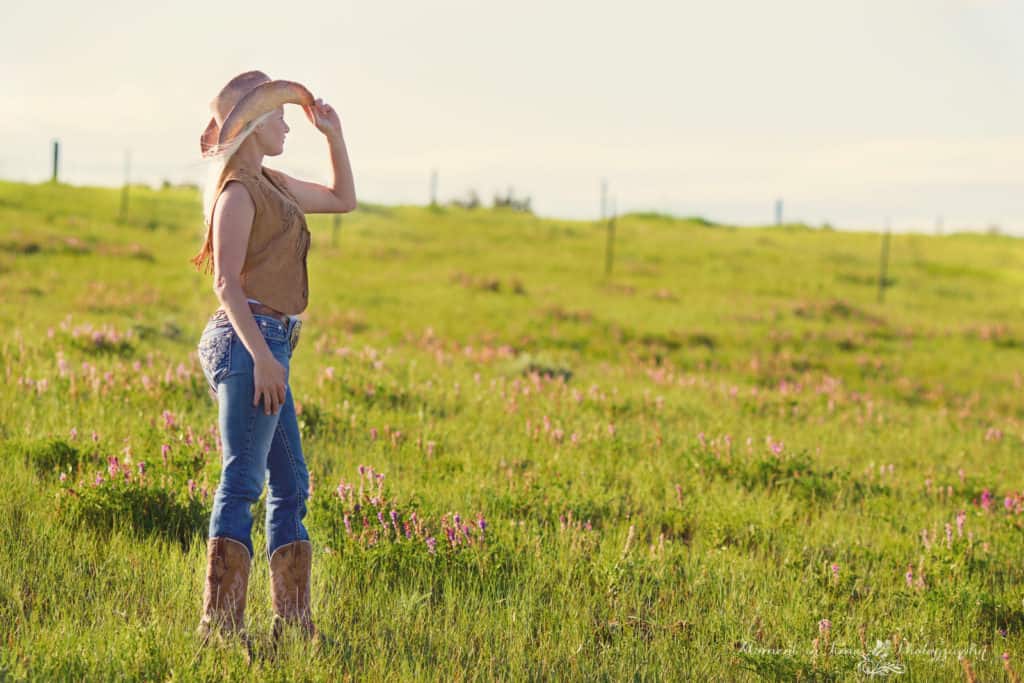 Over 50 doesn't mean you still don't got style and trends in western wear for women make it easy. 