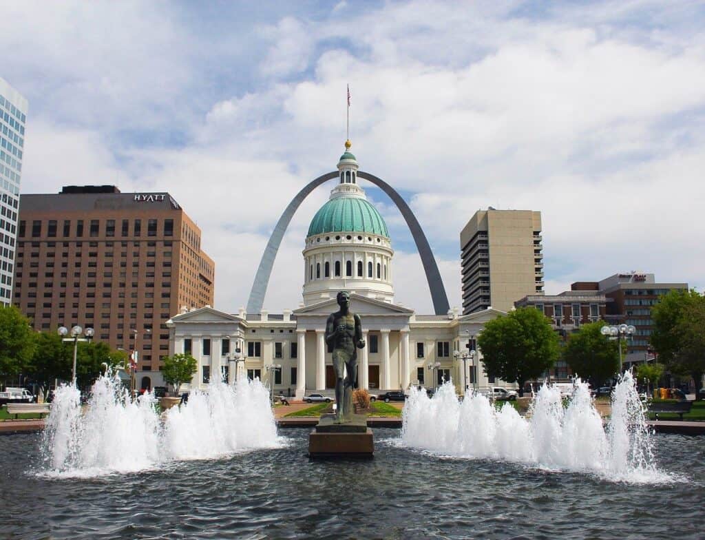 One of the most iconic Missouri tourist attractions is the famed St. Louis Arch.