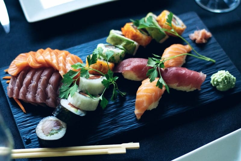From sushi to soba, these are the 5 must-try traditional Japanese foods.