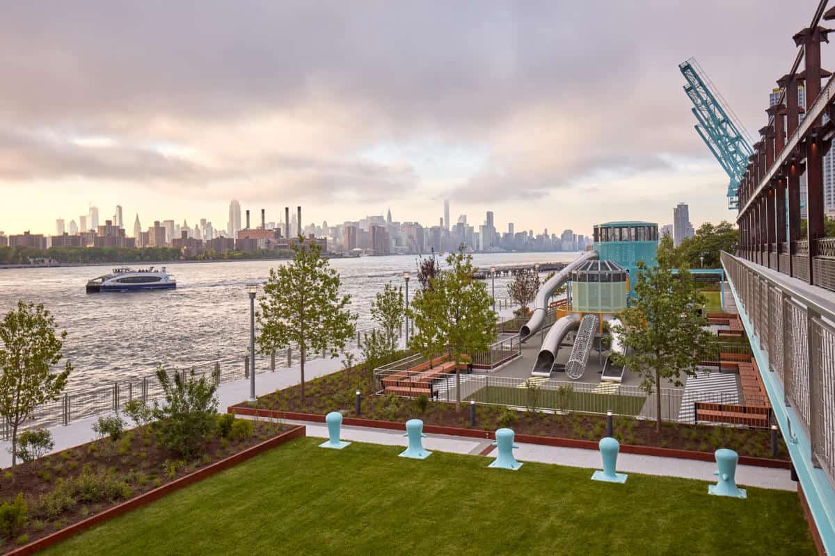 domino-park-williamsburg-brooklyn-nyc-playground