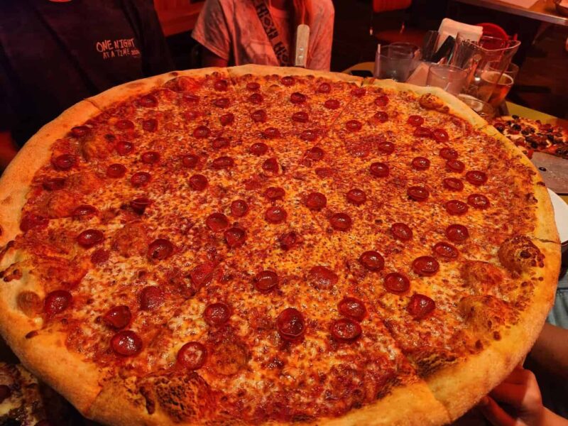 local-pizza-spots-cultural-compass-restaurant-unsplas